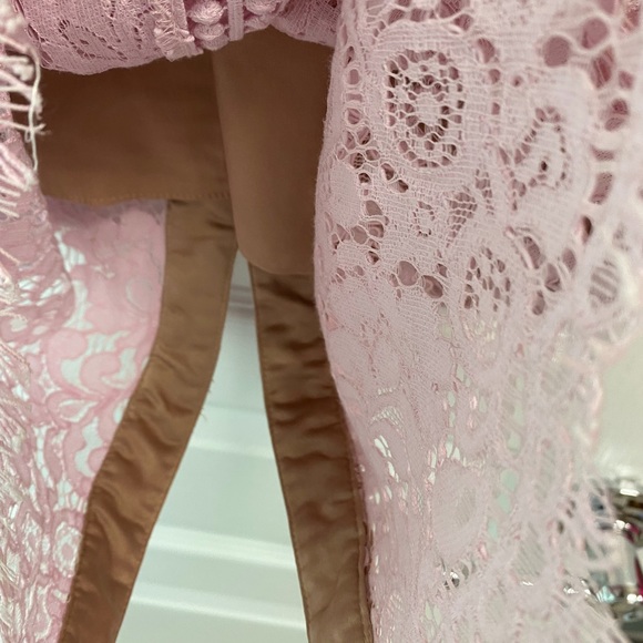 Bardot Blush Lace V-Neck Dress Size 8 - Picture 7 of 7